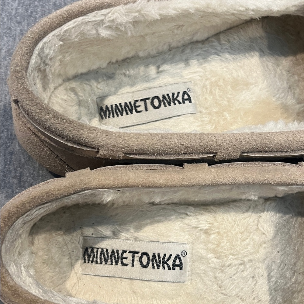 Minnetonka Allie Trapper moccasin style slippers. Women’s size 8 - Picture 3 of 10